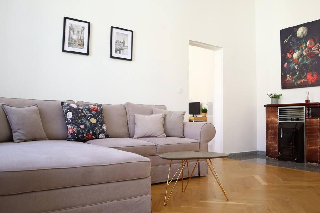 Bloom - Cozy Apartment, 5 Stops To City Center Vídeň Exteriér fotografie